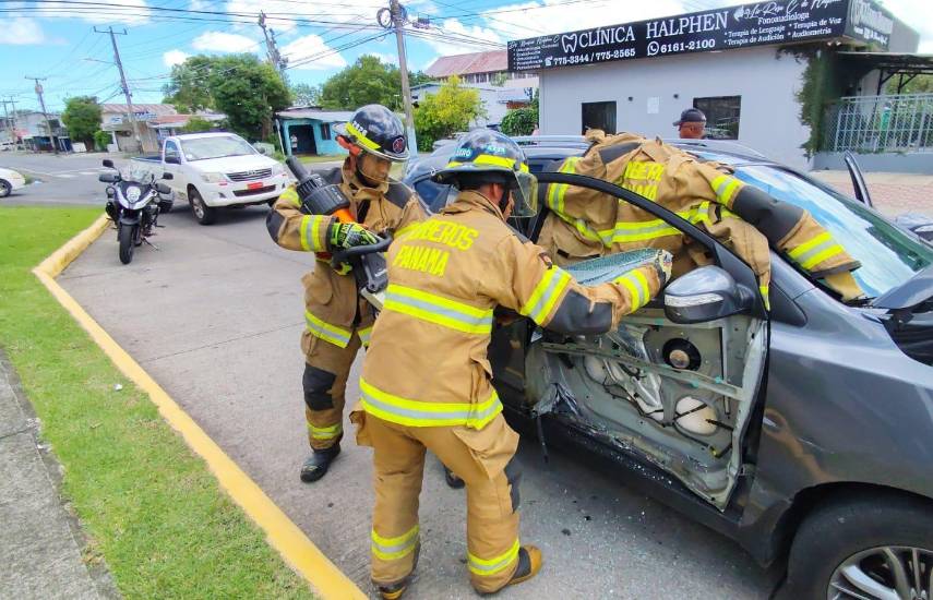 Bomberos atienden 236 emergencias en 72 horas