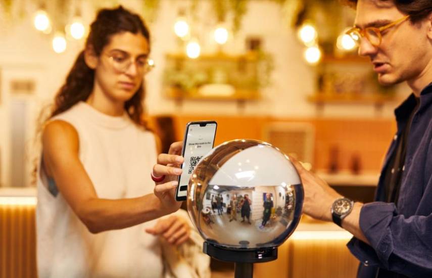 Escaneo del iris aterriza en Panamá con la criptomoneda