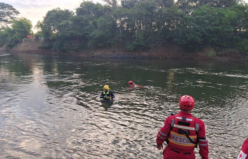 Inicia búsqueda de menor de 13 años en el río Santa María