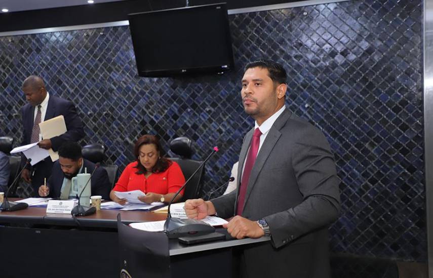 Más de 400 proyectos de ley buscan luz verde en la Asamblea Legislativa