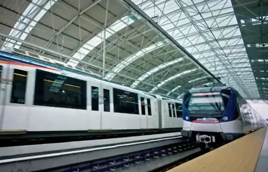 El Metro de Panamá anuncia que extenderá su horario por desfile de Navidad