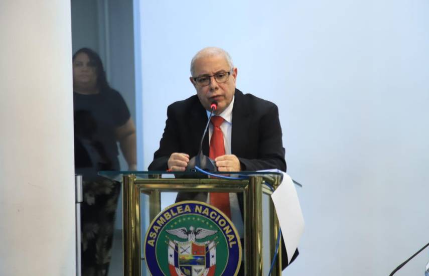 Barroso dice que tiene los votos y Juncá insiste en la reelección