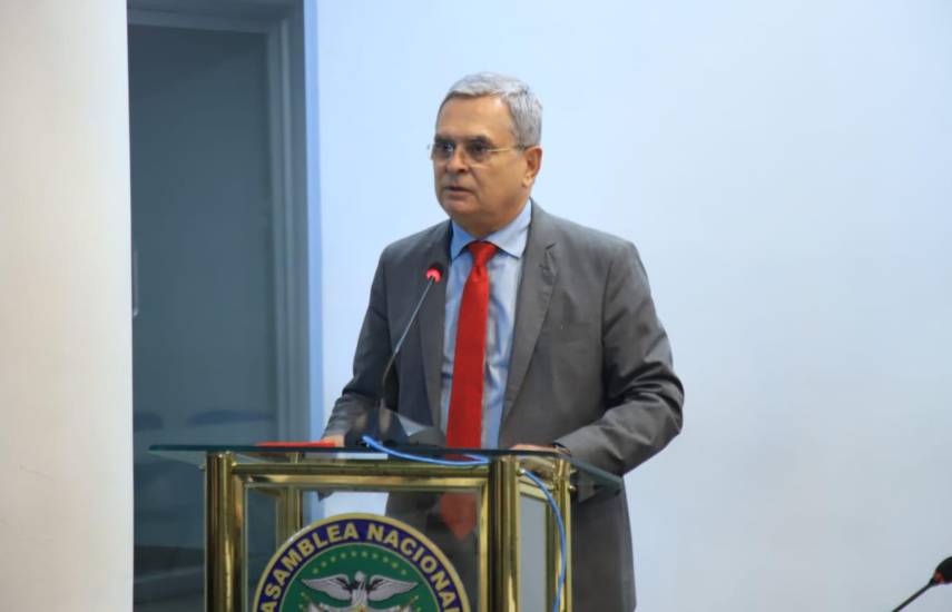 Barroso dice que tiene los votos y Juncá insiste en la reelección