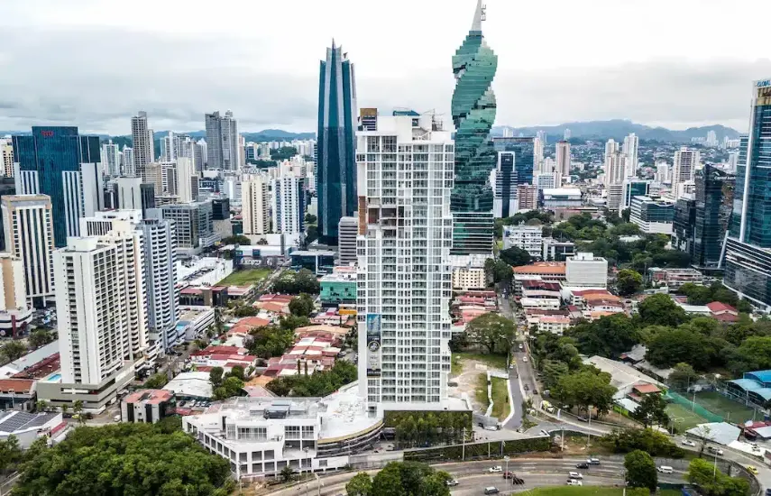 Se inicia construcción de parador fotográfico para capturar el “Tornillo”