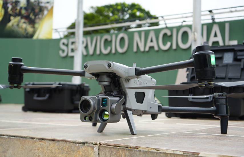 Despliegan drones para fortalecer seguridad en fronteras