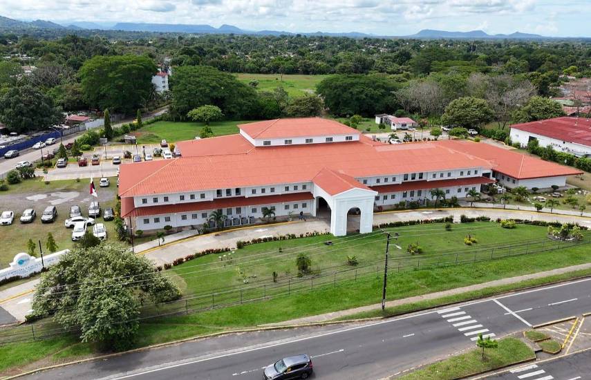 La UDELAS impulsa la investigación científica con nuevo doctorado en Chiriquí