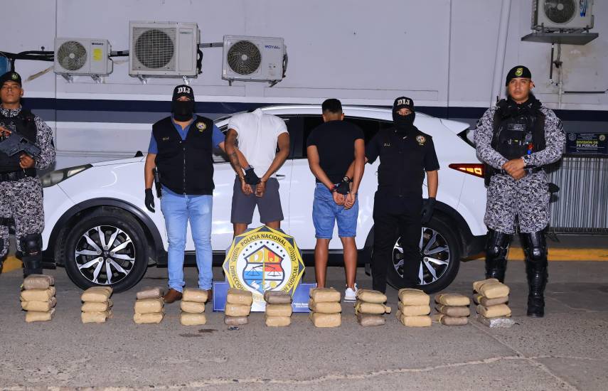 Operación Emboscada deja dos capturados y 70 paquetes de presunta droga en Kuna Nega