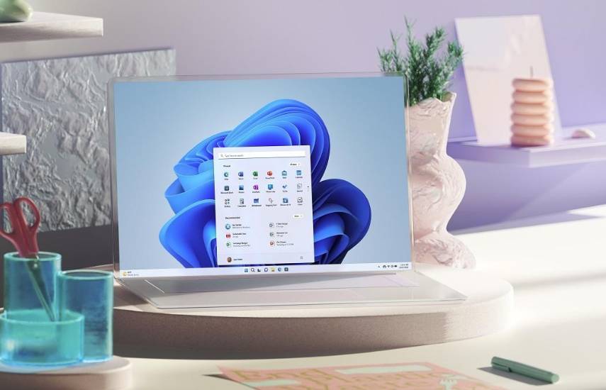 Ordenador con portátil con Windows 11