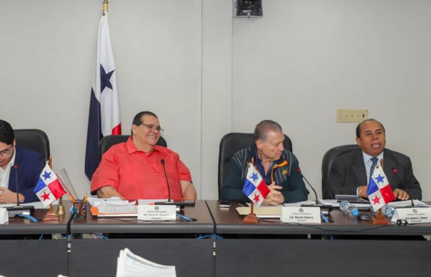 Comisión de Presupuesto aprueba traslados de partidas por B/. 57.318 millones