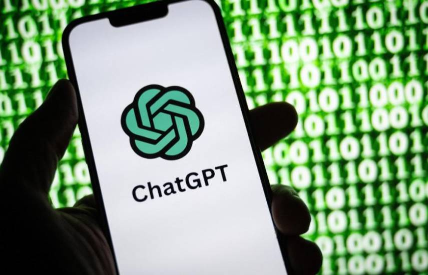 OpenAI agrega una opción para deshabilitar la escucha en segundo plano de ChatGPT en la app para móviles