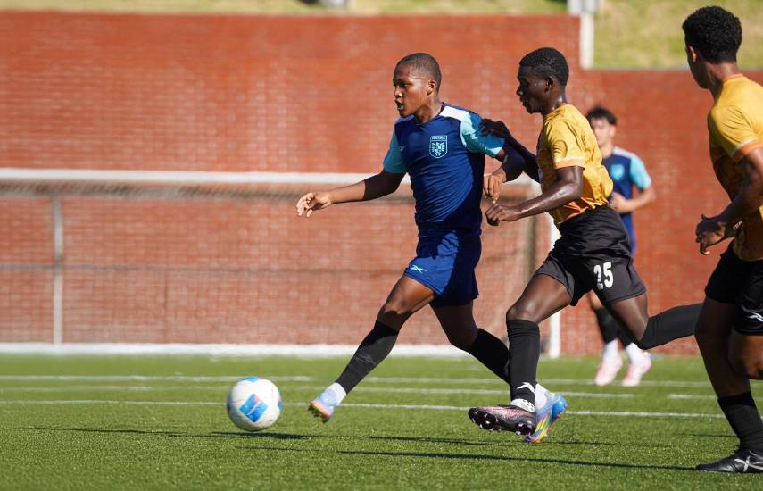 Sub-17 intensifica su paso