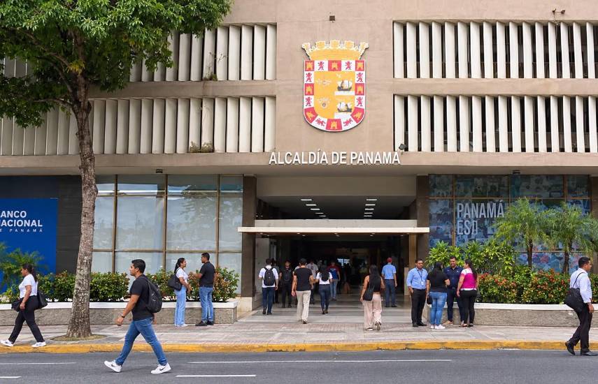 Entidades públicas anuncian días libres y horarios durante festividades patrias