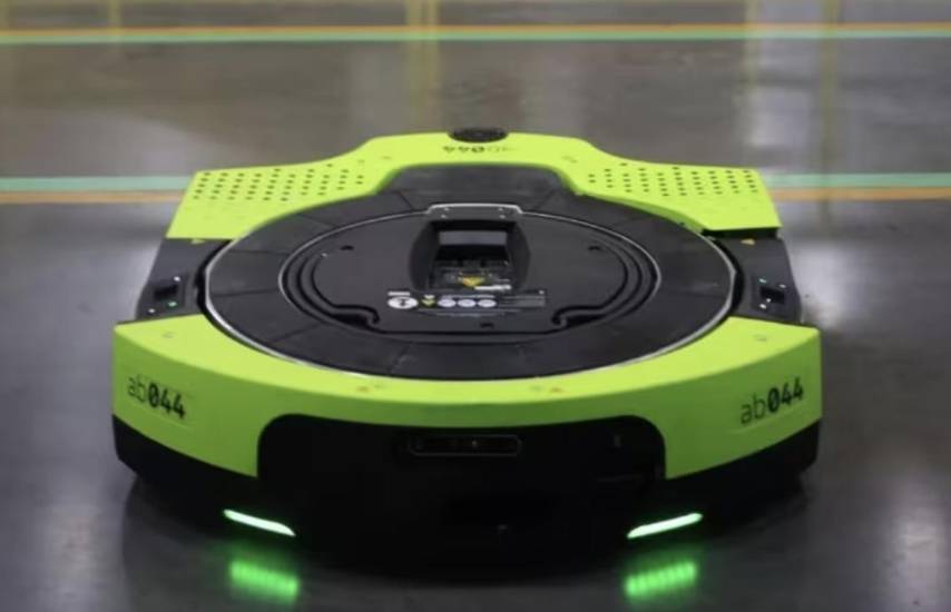 Amazon presenta un nuevo robot Proteus como parte de una inversión