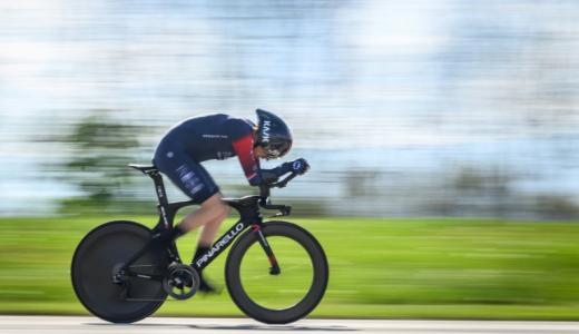 El ciclista del equipo Ineos Geraint Thomas corre la contrarreloj del prólogo del Tour de Romandía el 26 de abril de 2022 en Lausana